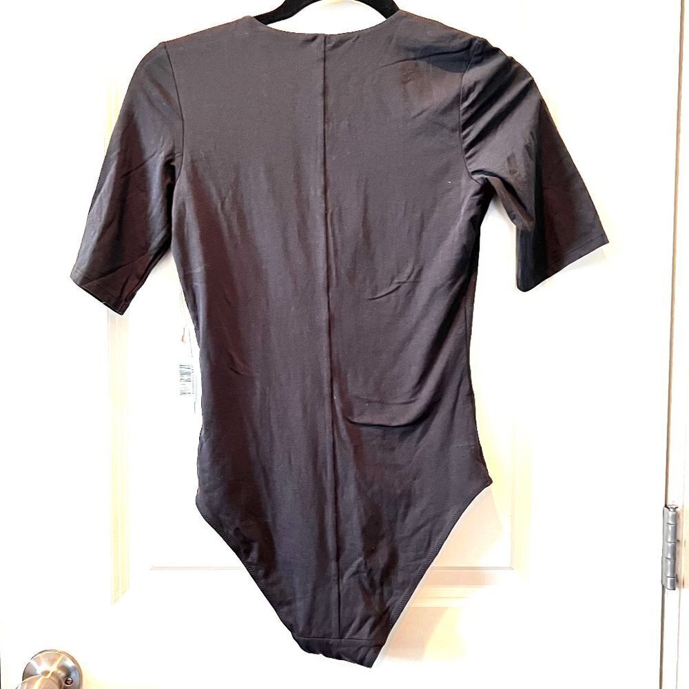 Everlane The Short-Sleeve Crew Neck Bodysuit - Picture 3 of 5